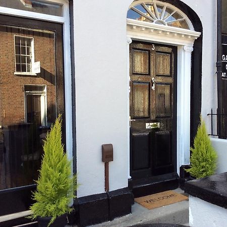 Princes House In The Walled City Londonderry Exterior photo