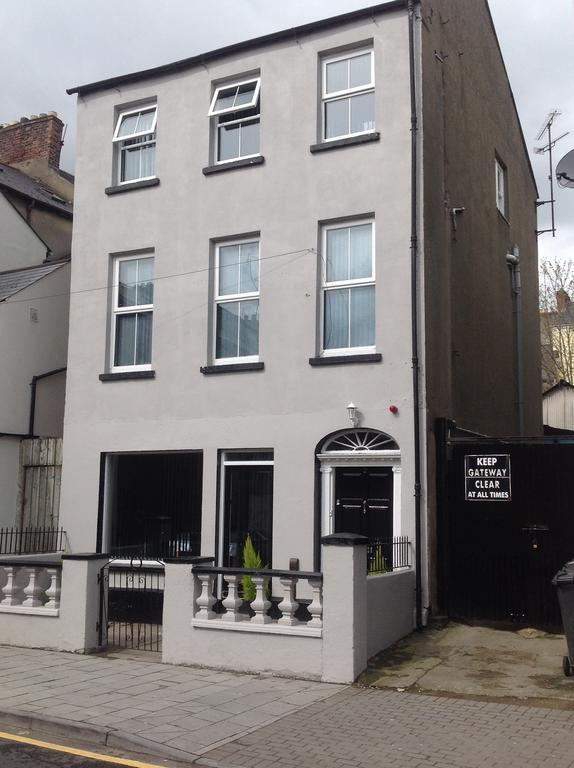 Princes House In The Walled City Londonderry Exterior photo