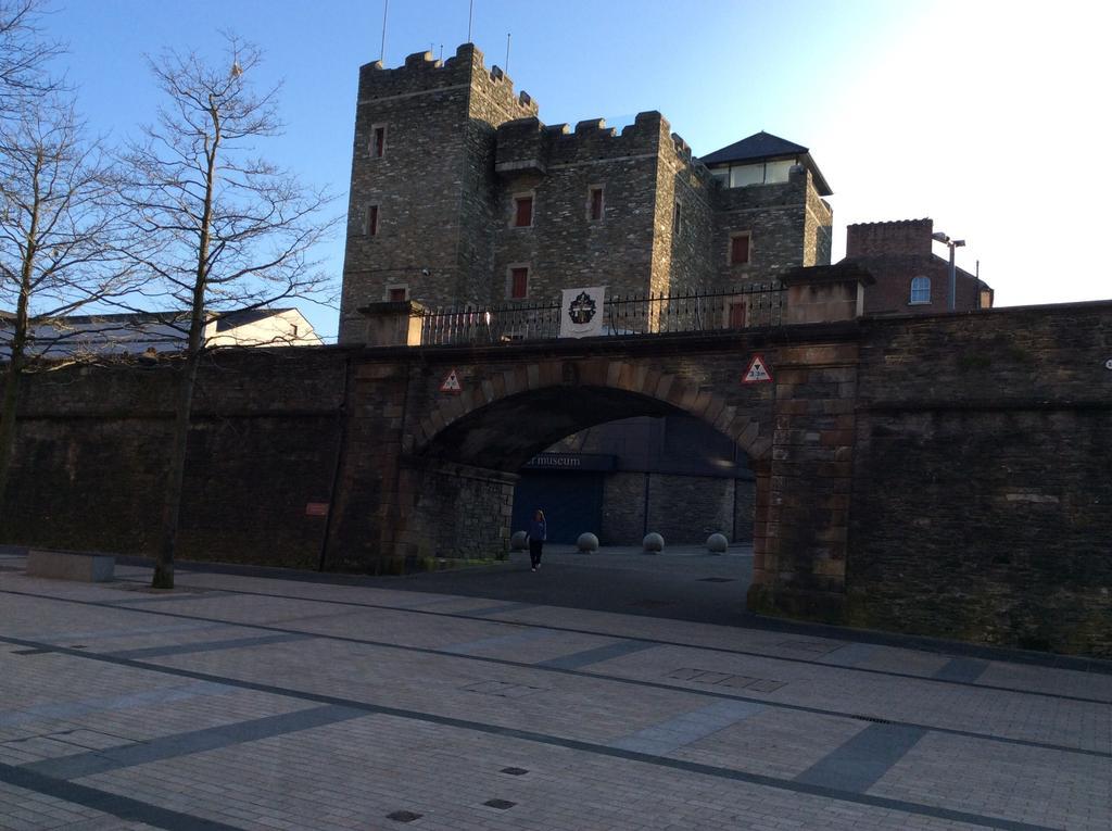 Princes House In The Walled City Londonderry Exterior photo